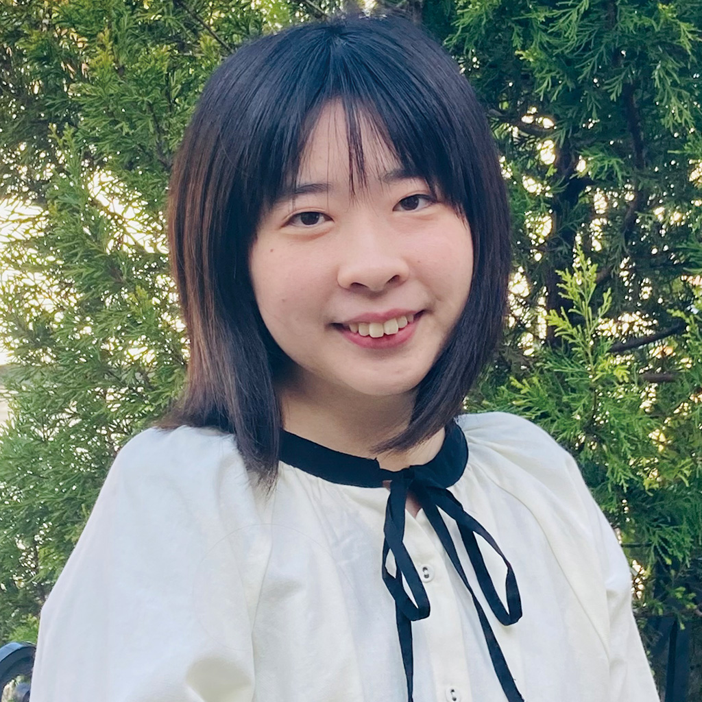 山本 ひなか
